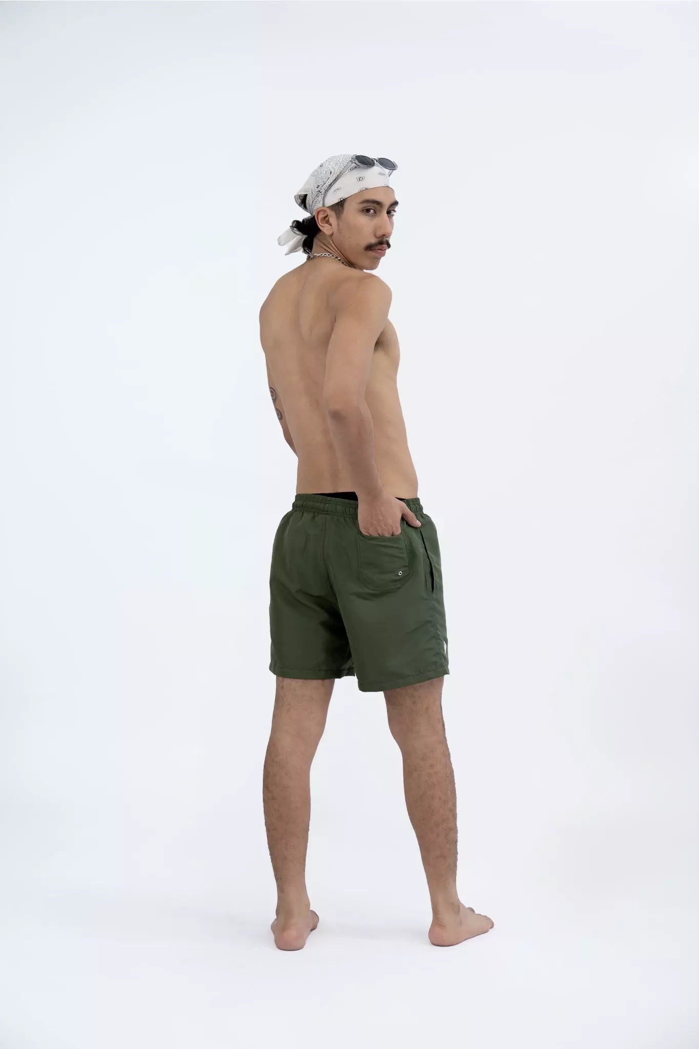SHORT VERDE OLIVA - PIXELCAMISETAS