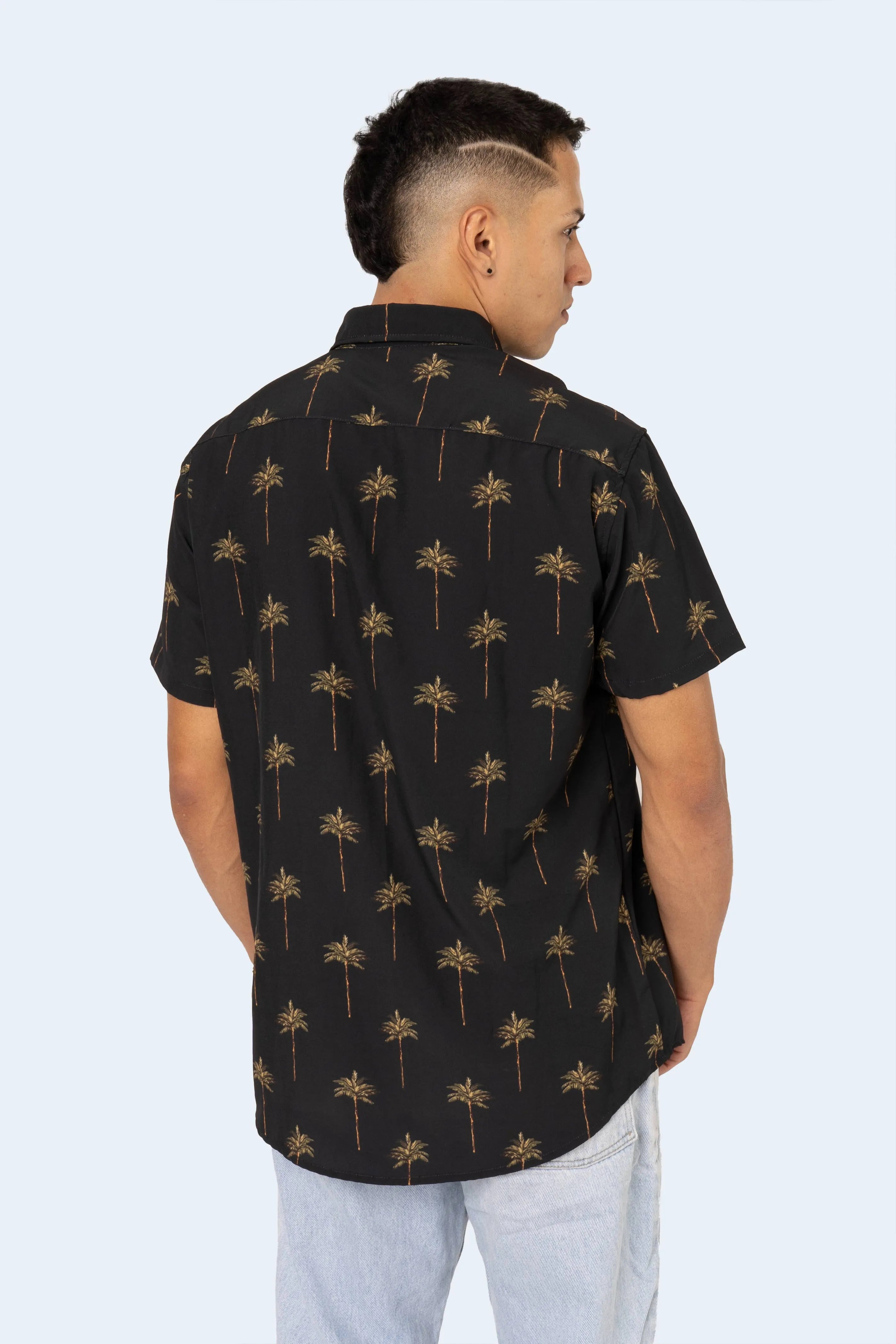CAMISA DE BOTONES NEGRA PALMAS - PIXELCAMISETAS