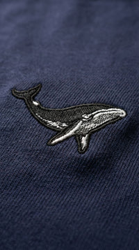 CAMISETA PREMIUM MINIPRINT BALLENA - PIXELCAMISETAS