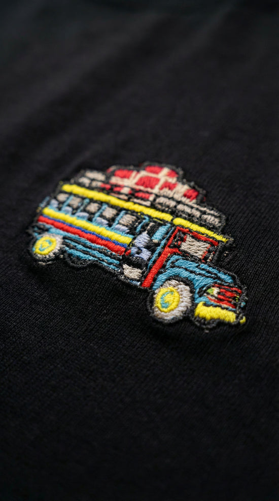 CAMISETA PREMIUM MINIPRINT CHIVA